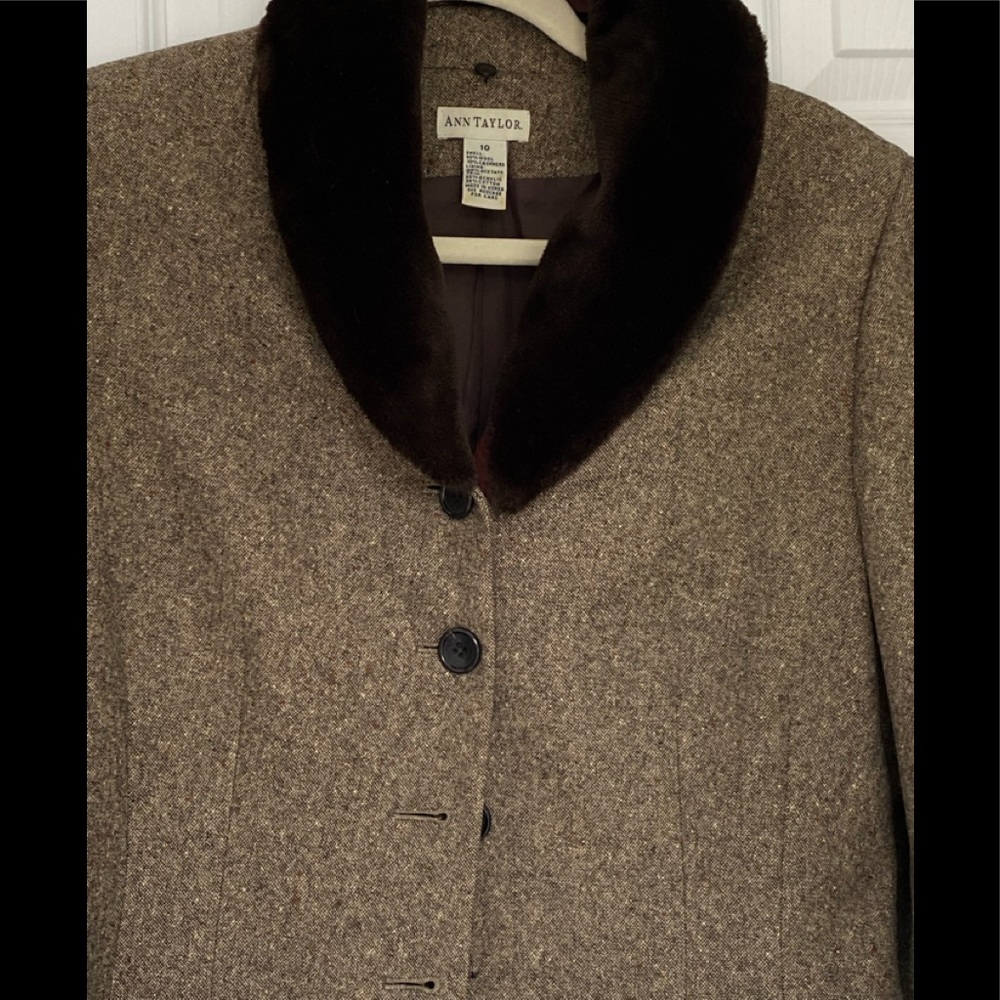Ann Taylor blazer faux fur removable collar - Picture 2 of 10